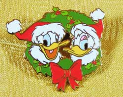 Donald And Daisy Santa Disney Store Japan Details